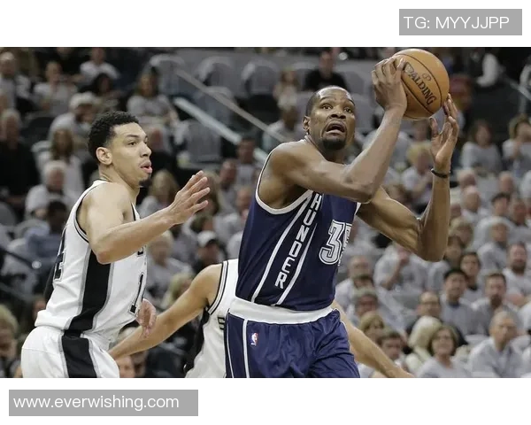 2016年NBA季后赛雷霆与马刺第三场激战回顾与精彩瞬间分析