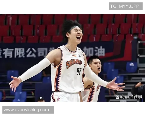 2020年CBA季后赛上海队对决广东队精彩回顾与赛后分析